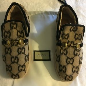 Gucci gg Wool Loafer size 39